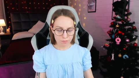 Snapshot of aphexqueen chatting on December 21, 2024, 1:10 pm APHEX QUEEN online show from December 21, 2024, 1:10 pm