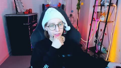 Snapshot of aphexqueen chatting on December 25, 2024, 6:09 pm APHEX QUEEN online show from December 25, 2024, 6:09 pm