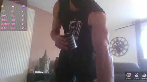 Snapshot of apollonfitx_69 chatting on October 8, 2025, 4:26 pm apollonfitx_69 online show from October 8, 2025, 4:26 pm