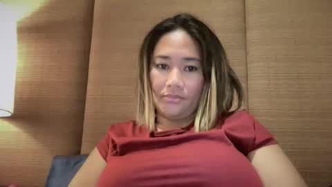 Snapshot of apple_pie_love chatting on October 30, 2025, 5:20 am Anika online show from October 30, 2025, 5:20 am