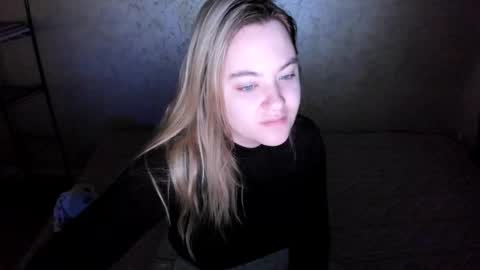 Snapshot of appleyummybuns chatting on October 30, 2025, 1:29 am appleyummybuns online show from October 30, 2025, 1:29 am