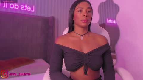 Snapshot of april_ebony18_ chatting on January 25, 2025, 10:40 am April online show from January 25, 2025, 10:40 am