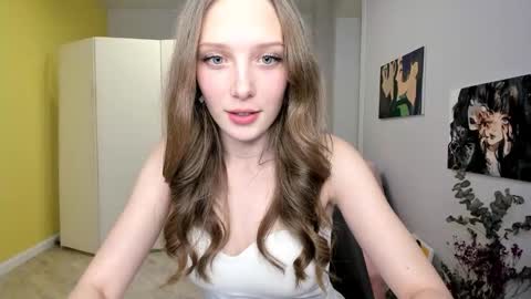 Snapshot of ar_ya18 chatting on October 6, 2025, 10:45 am Lina online show from October 6, 2025, 10:45 am
