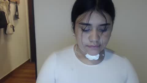 Snapshot of aralynmielle chatting on October 19, 2025, 8:15 am Aralyn  online show from October 19, 2025, 8:15 am
