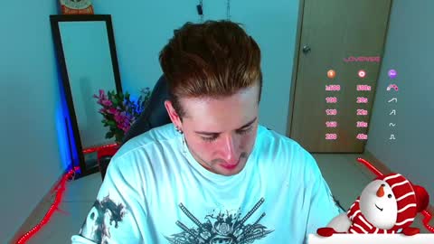 Snapshot of ares_blue chatting on December 16, 2024, 11:01 am ares blue online show from December 16, 2024, 11:01 am