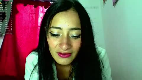 Snapshot of ari_ana2 chatting on November 4, 2025, 4:39 pm Ariana online show from November 4, 2025, 4:39 pm