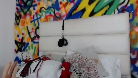 Snapshot of aria_martiin chatting on March 5, 2025, 12:22 pm aria online show from March 5, 2025, 12:22 pm