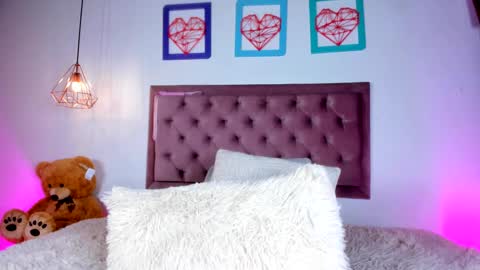 Snapshot of ariana_zc_ chatting on March 5, 2025, 12:27 am Susan online show from March 5, 2025, 12:27 am