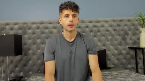 ariasaadeh online show from October 21, 2025, 12:17 pm