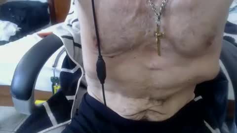 Snapshot of armaduradeacero chatting on January 22, 2025, 7:03 pm armaduradeacero online show from January 22, 2025, 7:03 pm