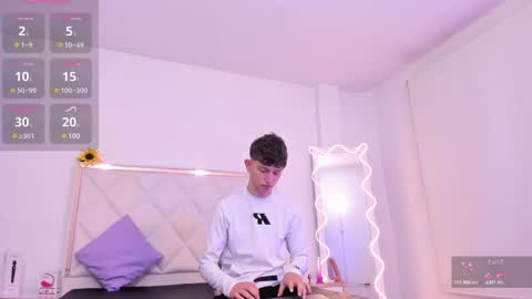 Snapshot of aron_tay chatting on December 27, 2024, 4:15 am  your aron  online show from December 27, 2024, 4:15 am