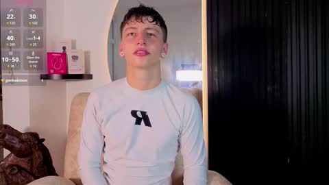 Snapshot of aron_tay chatting on October 30, 2025, 3:08 am  your aron  online show from October 30, 2025, 3:08 am