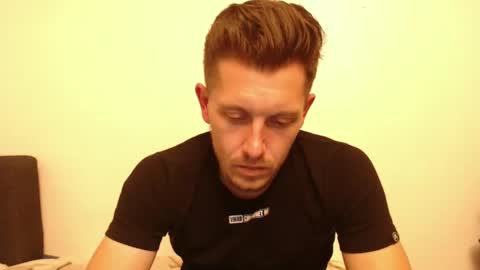 Snapshot of arromwilliam90 chatting on December 9, 2024, 5:30 pm arromwilliam90 online show from December 9, 2024, 5:30 pm