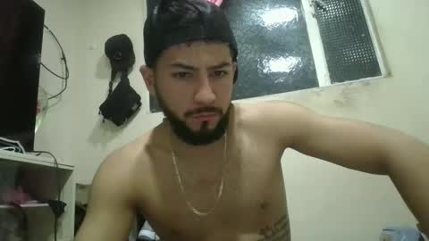 Snapshot of arthur1718 chatting on October 12, 2025, 12:31 am arthur1718 online show from October 12, 2025, 12:31 am