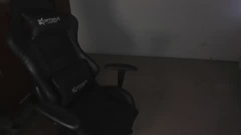 ash_smith1 online show from December 12, 2024, 10:31 pm