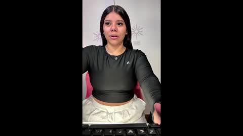 Snapshot of ashleyy18__ chatting on February 6, 2025, 8:45 pm Ashleyy18   online show from February 6, 2025, 8:45 pm