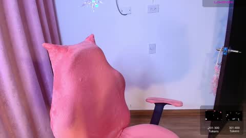 Snapshot of ashleyy18__ chatting on February 22, 2025, 9:45 am Ashleyy18   online show from February 22, 2025, 9:45 am