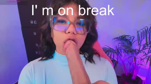 Snapshot of ashleyy18__ chatting on September 17, 2025, 10:22 pm Ashleyy18   online show from September 17, 2025, 10:22 pm