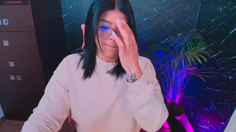 Snapshot of ashleyy18__ chatting on September 28, 2025, 9:53 pm Ashleyy18   online show from September 28, 2025, 9:53 pm