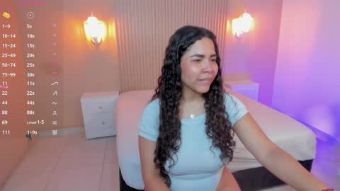 Snapshot of ashlyviper9 chatting on October 12, 2025, 3:16 am AshlyViper9 online show from October 12, 2025, 3:16 am