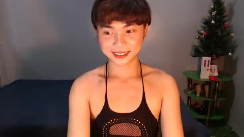Reyshell online show from October 7, 2025, 1:36 am