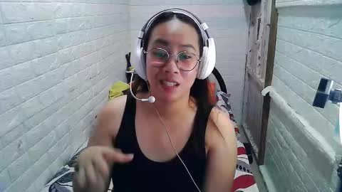 Trixie online show from October 12, 2025, 2:32 am