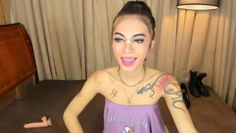 Snapshot of asianprettypetite chatting on March 11, 2025, 3:56 pm CHESKA online show from March 11, 2025, 3:56 pm