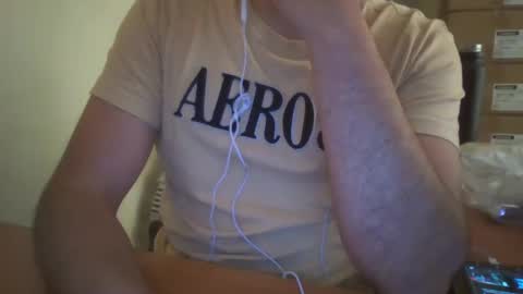 Snapshot of astro_boy_01 chatting on December 12, 2024, 9:48 pm astro_boy_01 online show from December 12, 2024, 9:48 pm