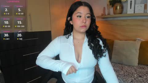 Snapshot of atena_cuteee chatting on December 27, 2024, 7:03 pm sofia online show from December 27, 2024, 7:03 pm