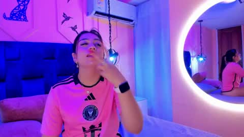 Snapshot of atenea_cute21 chatting on January 4, 2025, 6:41 am Athenea online show from January 4, 2025, 6:41 am