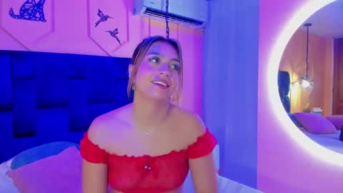 Snapshot of atenea_cute21 chatting on January 30, 2025, 6:56 am Athenea online show from January 30, 2025, 6:56 am