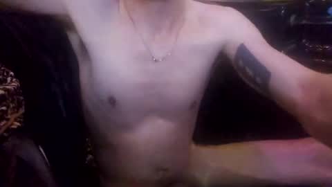 Snapshot of athandrew chatting on February 18, 2025, 2:06 pm jonnyandrew online show from February 18, 2025, 2:06 pm