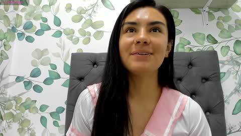 Snapshot of atilana_diaz chatting on December 20, 2024, 2:05 pm Atilana Diaz online show from December 20, 2024, 2:05 pm