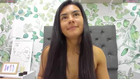 Snapshot of atilana_diaz chatting on February 13, 2025, 2:20 pm Atilana Diaz online show from February 13, 2025, 2:20 pm
