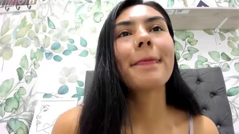 Snapshot of atilana_diaz chatting on October 6, 2025, 3:53 pm Atilana Diaz online show from October 6, 2025, 3:53 pm