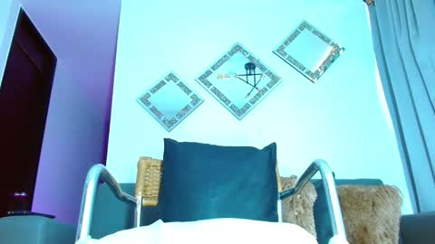 Snapshot of aurimelvalentina chatting on October 10, 2025, 10:09 pm aurimel valentina online show from October 10, 2025, 10:09 pm