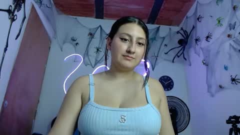 Snapshot of aurora_bliss_28 chatting on November 2, 2025, 10:56 pm AURORA BLISS 28 online show from November 2, 2025, 10:56 pm