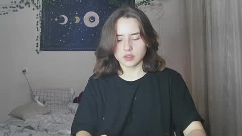 Snapshot of aurora_worker chatting on January 3, 2025, 4:27 pm Aurora online show from January 3, 2025, 4:27 pm