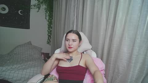 Snapshot of aurora_worker chatting on September 9, 2025, 3:11 pm Aurora online show from September 9, 2025, 3:11 pm