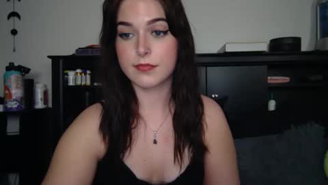 Snapshot of auroralightz1 chatting on October 16, 2025, 4:35 am auroralightz1 online show from October 16, 2025, 4:35 am