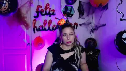 Snapshot of aurorarojas chatting on October 21, 2025, 2:34 am Aurora Rojas online show from October 21, 2025, 2:34 am