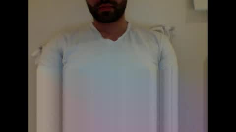 Snapshot of aussie099 chatting on December 5, 2024, 10:44 am aussie099 online show from December 5, 2024, 10:44 am