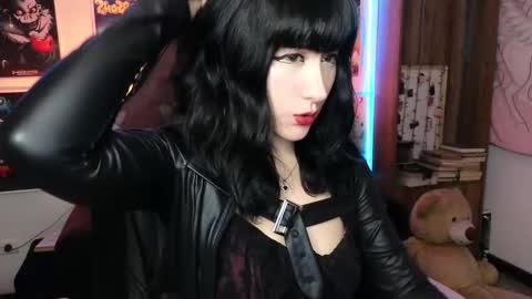 Snapshot of avi_frost chatting on February 9, 2025, 11:14 am Saraaaa independent model 3 online show from February 9, 2025, 11:14 am