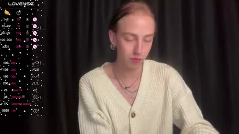 Snapshot of avril_pearly_ chatting on December 8, 2024, 4:39 pm avril_pearly_ online show from December 8, 2024, 4:39 pm