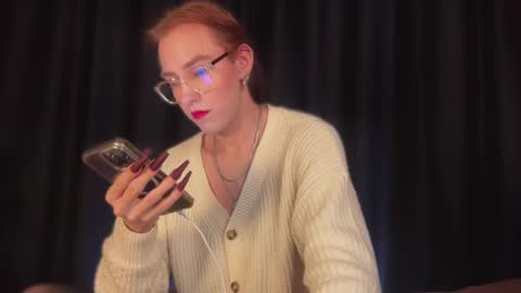 Snapshot of avril_pearly_ chatting on February 9, 2025, 11:15 pm avril_pearly_ online show from February 9, 2025, 11:15 pm