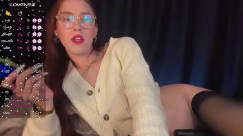 Snapshot of avril_pearly_ chatting on February 13, 2025, 10:43 pm avril_pearly_ online show from February 13, 2025, 10:43 pm