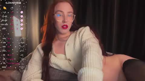 Snapshot of avril_pearly_ chatting on February 18, 2025, 9:42 pm avril_pearly_ online show from February 18, 2025, 9:42 pm