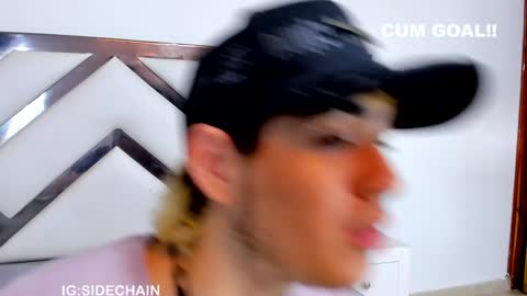 Snapshot of axel_cifer chatting on February 6, 2025, 2:33 am Axel cifer online show from February 6, 2025, 2:33 am