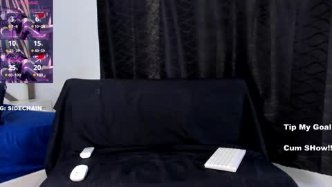 Snapshot of axel_cifer chatting on March 10, 2025, 6:56 pm Axel cifer online show from March 10, 2025, 6:56 pm