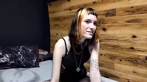 Snapshot of ayannapoellinetz chatting on September 30, 2025, 4:56 pm Eva online show from September 30, 2025, 4:56 pm